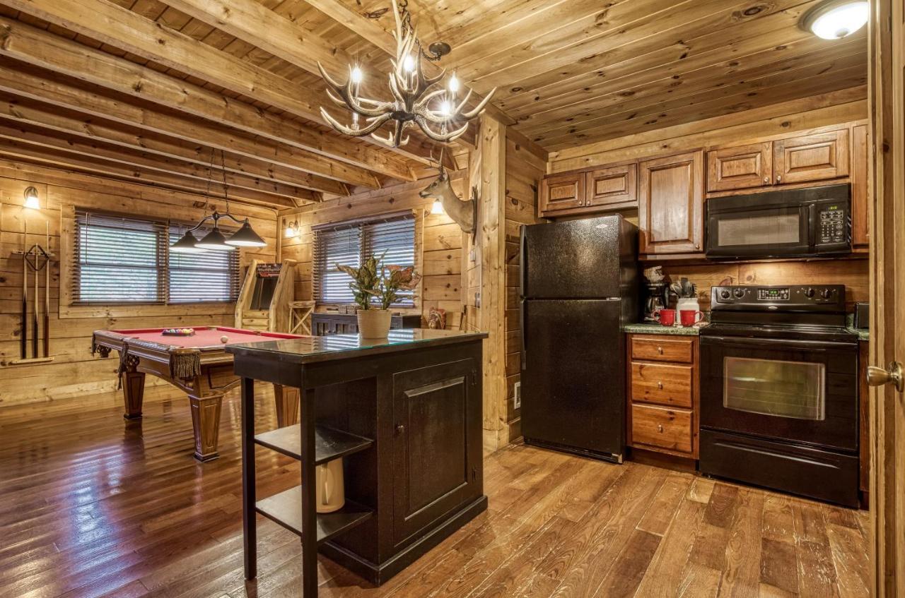 Bridgewood Cabin, Hot Tub, 1089 Of Free Attraction Tickets For Each Paid Day, Dollywood And More! Pigeon Forge Extérieur photo