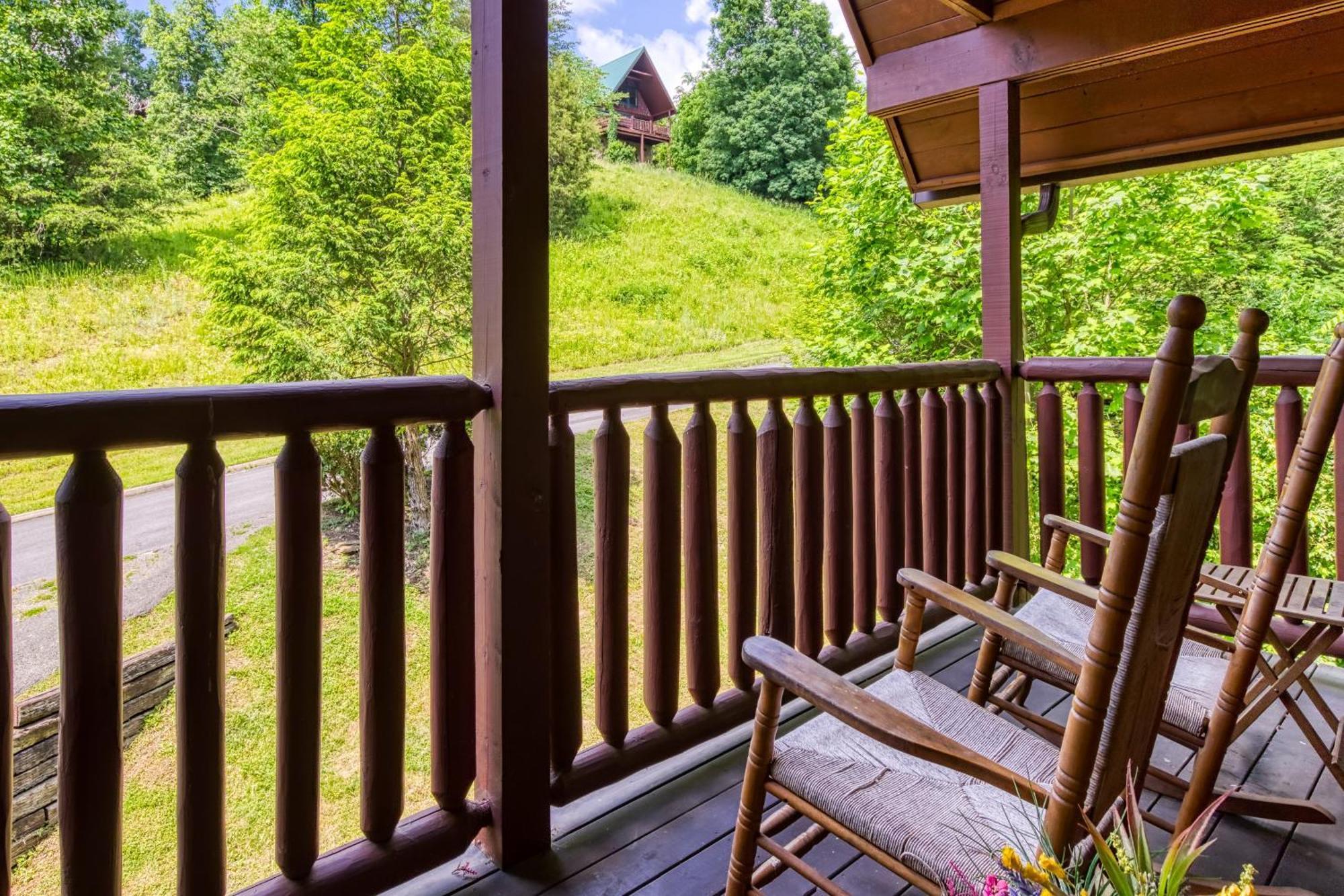 Bridgewood Cabin, Hot Tub, 1089 Of Free Attraction Tickets For Each Paid Day, Dollywood And More! Pigeon Forge Extérieur photo